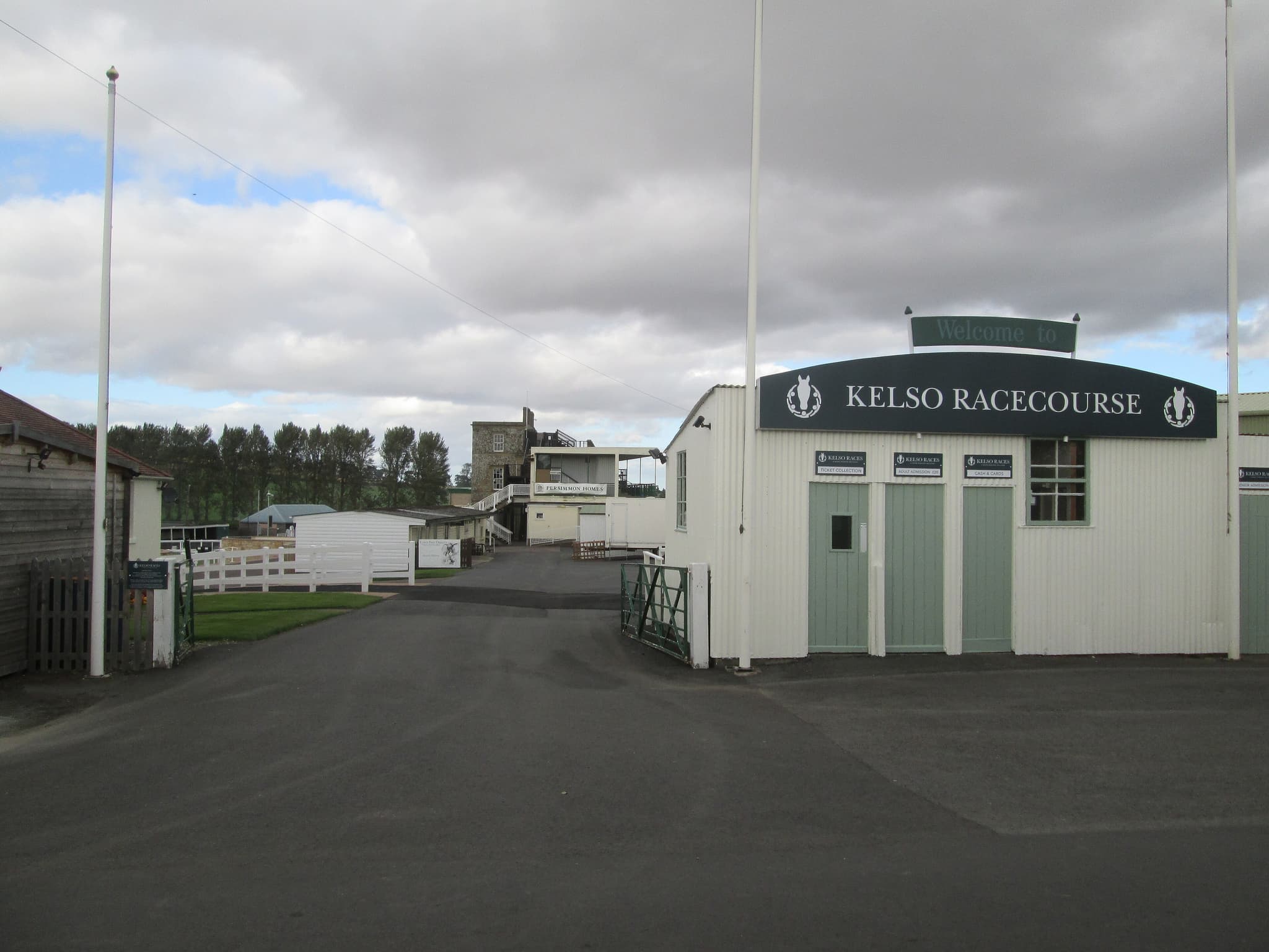 A Day Out at Kelso Racecourse