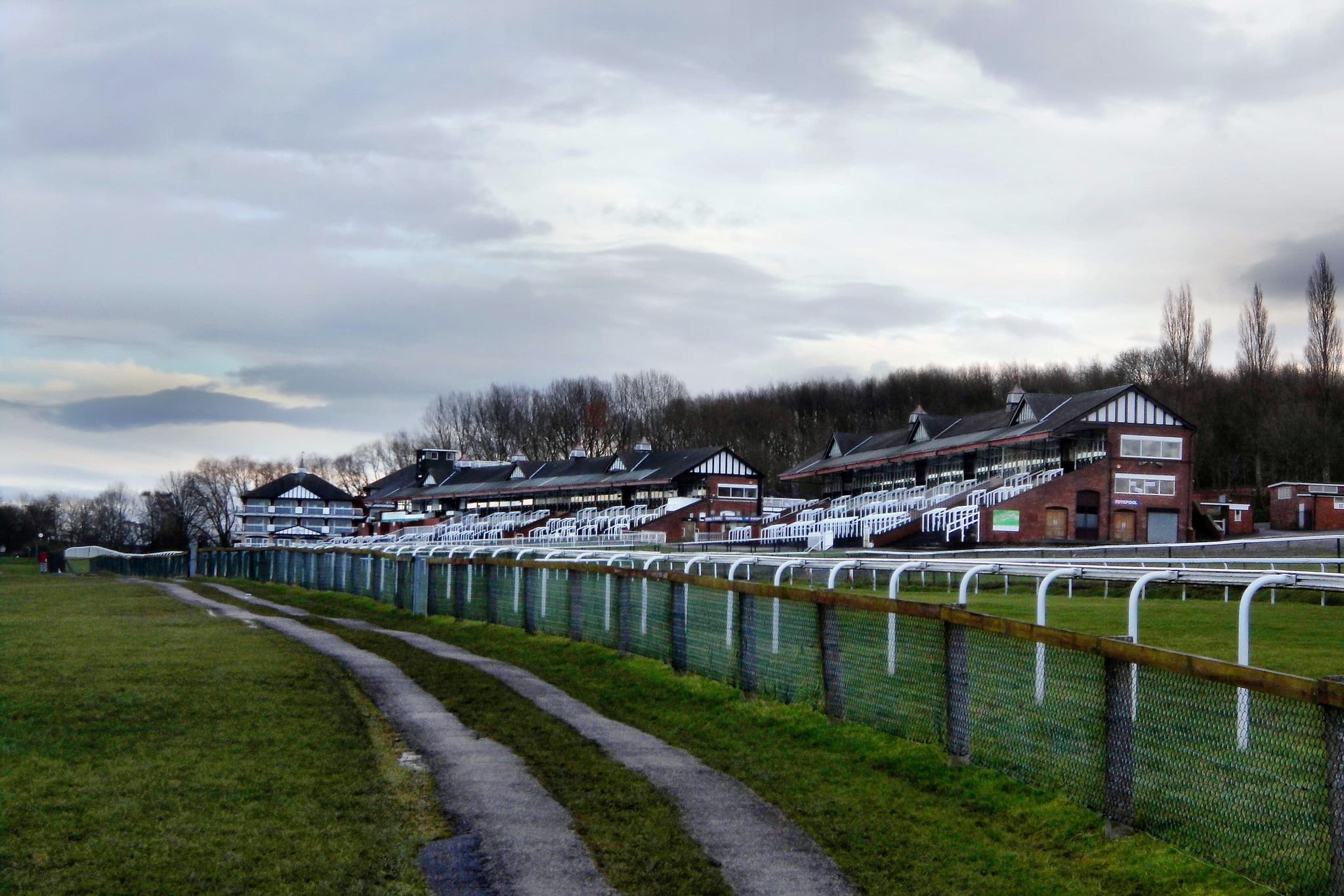 Pontefract Racecourse History: 375 Years Since 1648